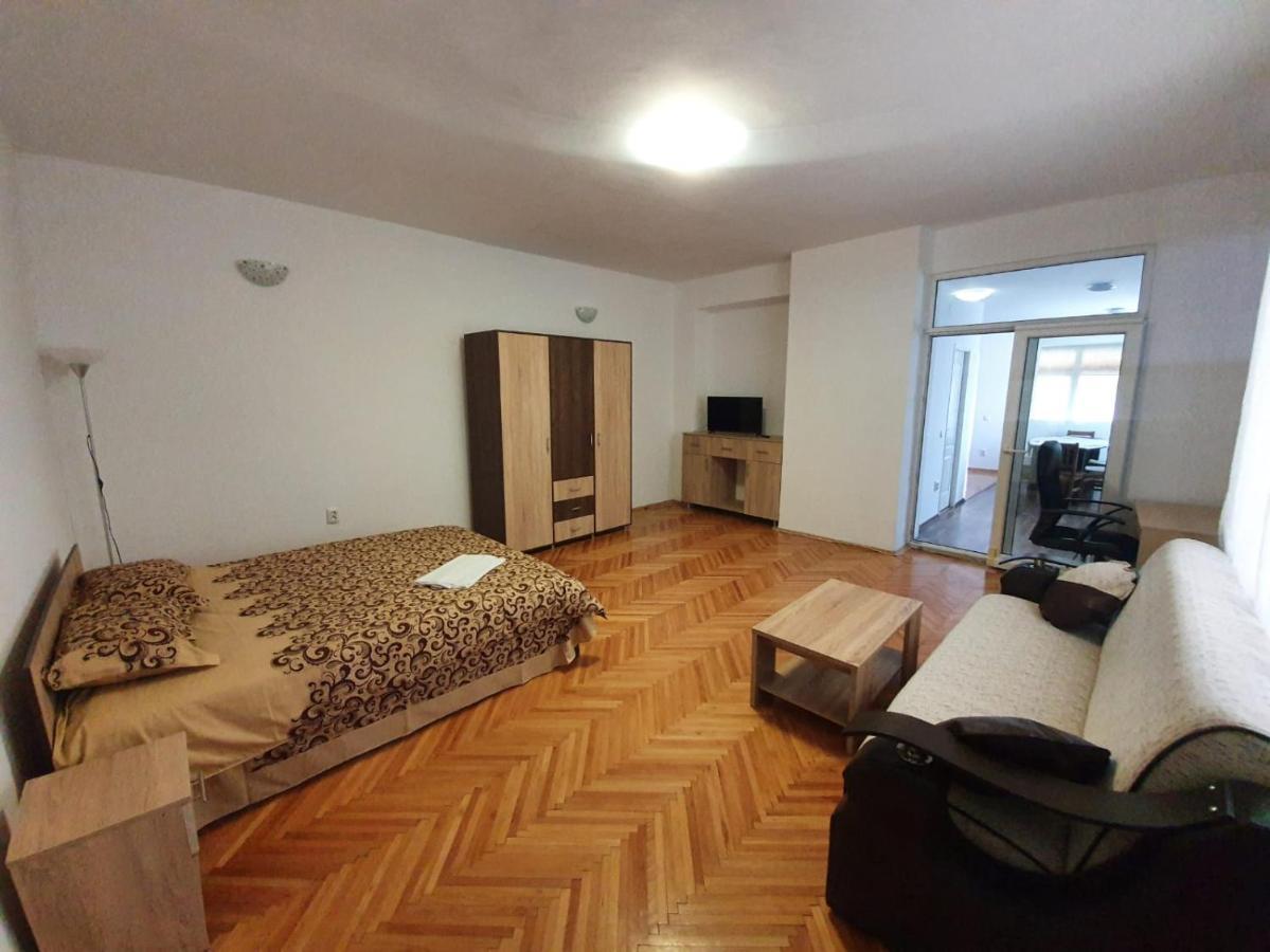 Studio Apartments 알바루리아 외부 사진