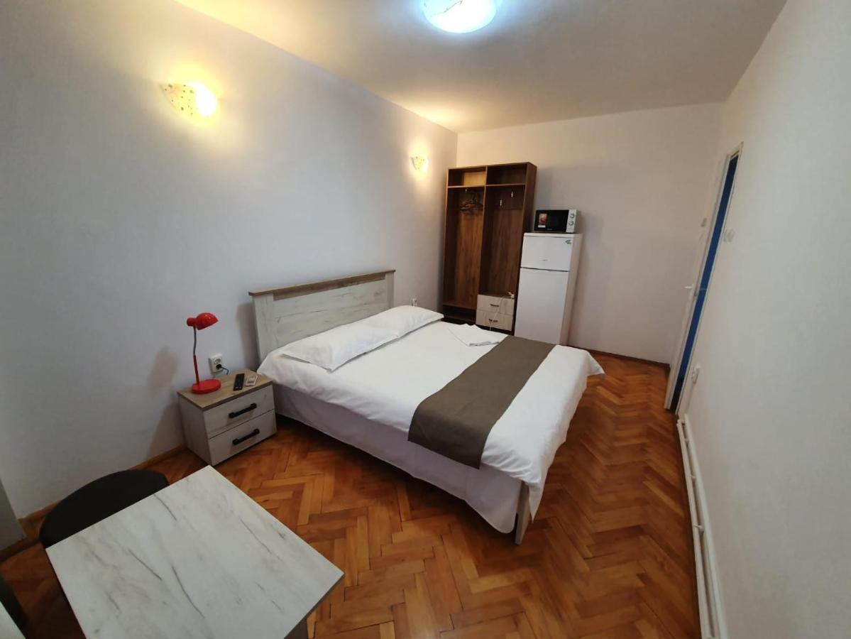 Studio Apartments 알바루리아 외부 사진